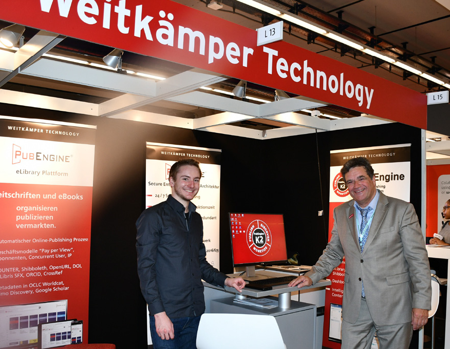 Stand Buchmesse Weitkämper Technology: Mathias Schwaller und Norbert Weitkämper